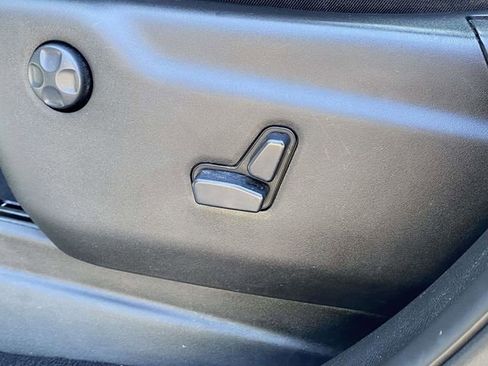 Used 2020 Jeep Grand Cherokee Altitude image 19