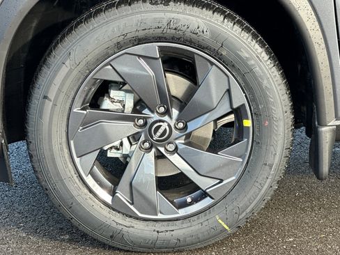 New 2026 Nissan Rogue SV image 32