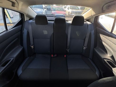 Used 2025 Nissan Versa SV FWD image 37