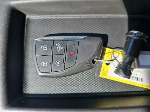 Used 2024 Chevrolet Silverado 1500 LT w/ Z71 Off-Road Package image 35