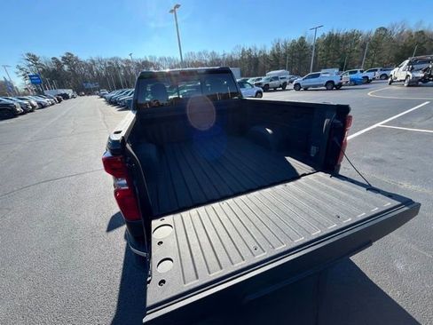 Used 2023 Chevrolet Silverado 1500 LT image 12