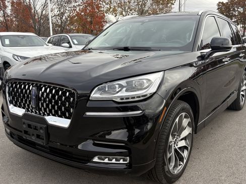 Used 2023 Lincoln Aviator Grand Touring w/ Equipment Group 301A image 5