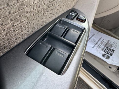 Used 2007 Toyota Sienna LE image 10