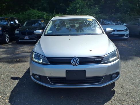 Used 2014 Volkswagen Jetta SEL Premium FWD image 2