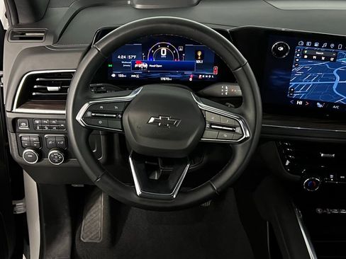 Used 2025 Chevrolet Tahoe Z71 image 15