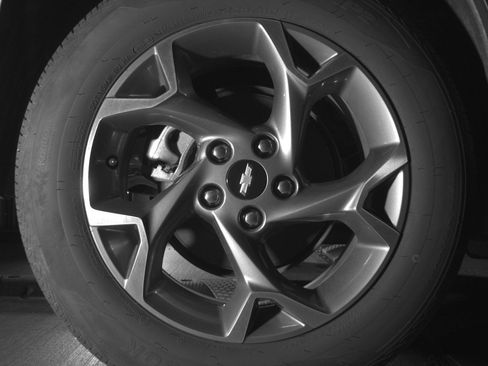 Used 2025 Chevrolet Trax LT w/ LT Convenience Package image 15