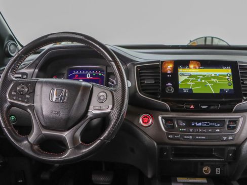 Used 2023 Honda Passport TrailSport image 17