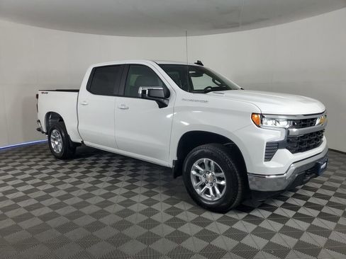 New 2025 Chevrolet Silverado 1500 LT image 2