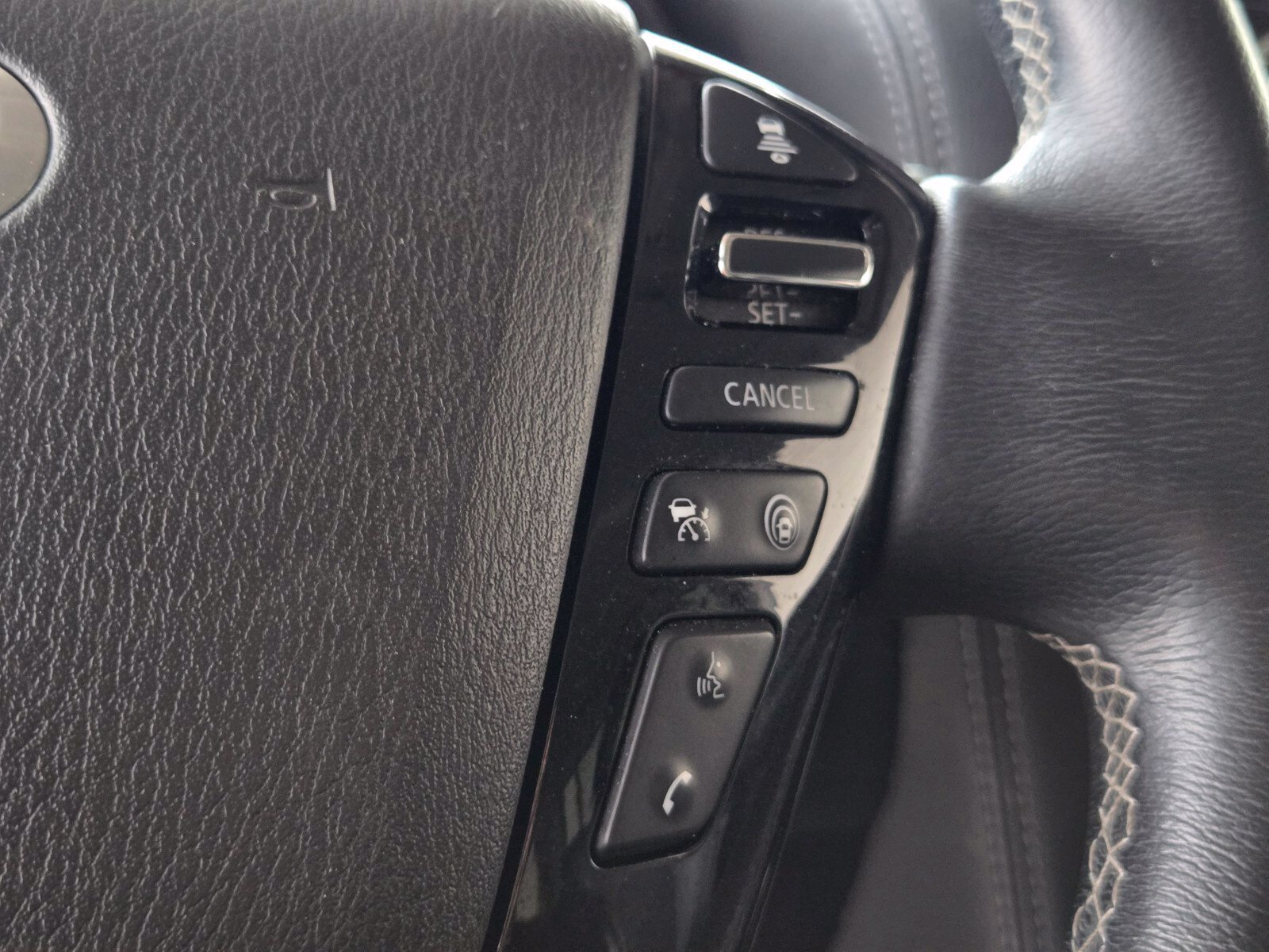Used 2024 INFINITI QX80 Luxe AWD/4WD image 33