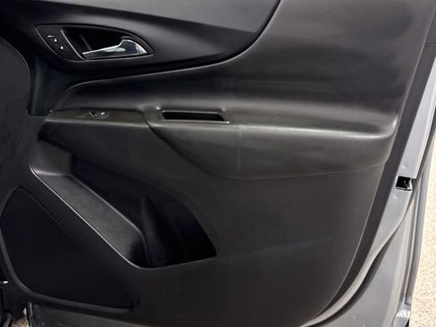 Used 2023 Chevrolet Equinox LT image 21