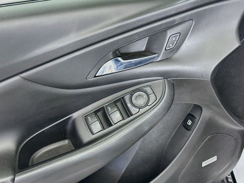 Used 2019 Chevrolet Volt Premier w/ Driver Confidence II Package FWD image 15