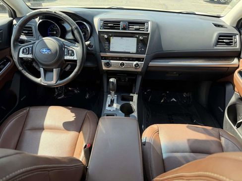 Used 2017 Subaru Outback 2.5i Touring w/ Popular Package #5A image 20