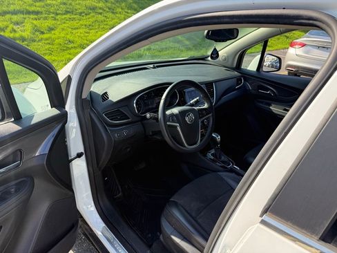 Used 2022 Buick Encore Preferred w/ Safety Package AWD/4WD image 7