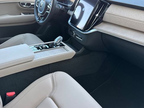 Used 2026 Volvo XC90 B5 Plus w/ Protection Package AWD/4WD image 16