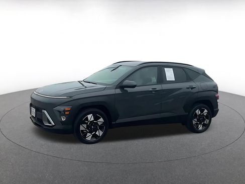 Used 2025 Hyundai Kona SEL image 8