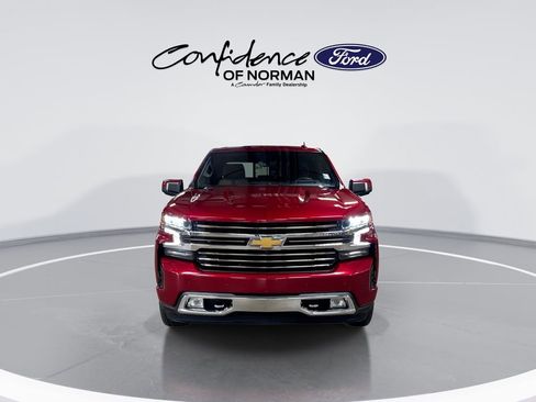 Used 2021 Chevrolet Silverado 1500 High Country w/ Technology Package RWD image 2