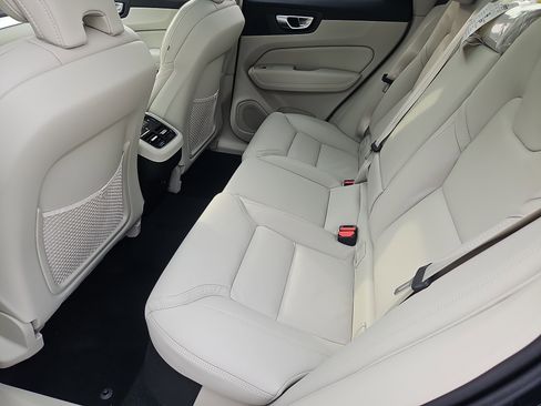 New 2026 Volvo XC60 B5 Ultra w/ Protection Package Premier image 23