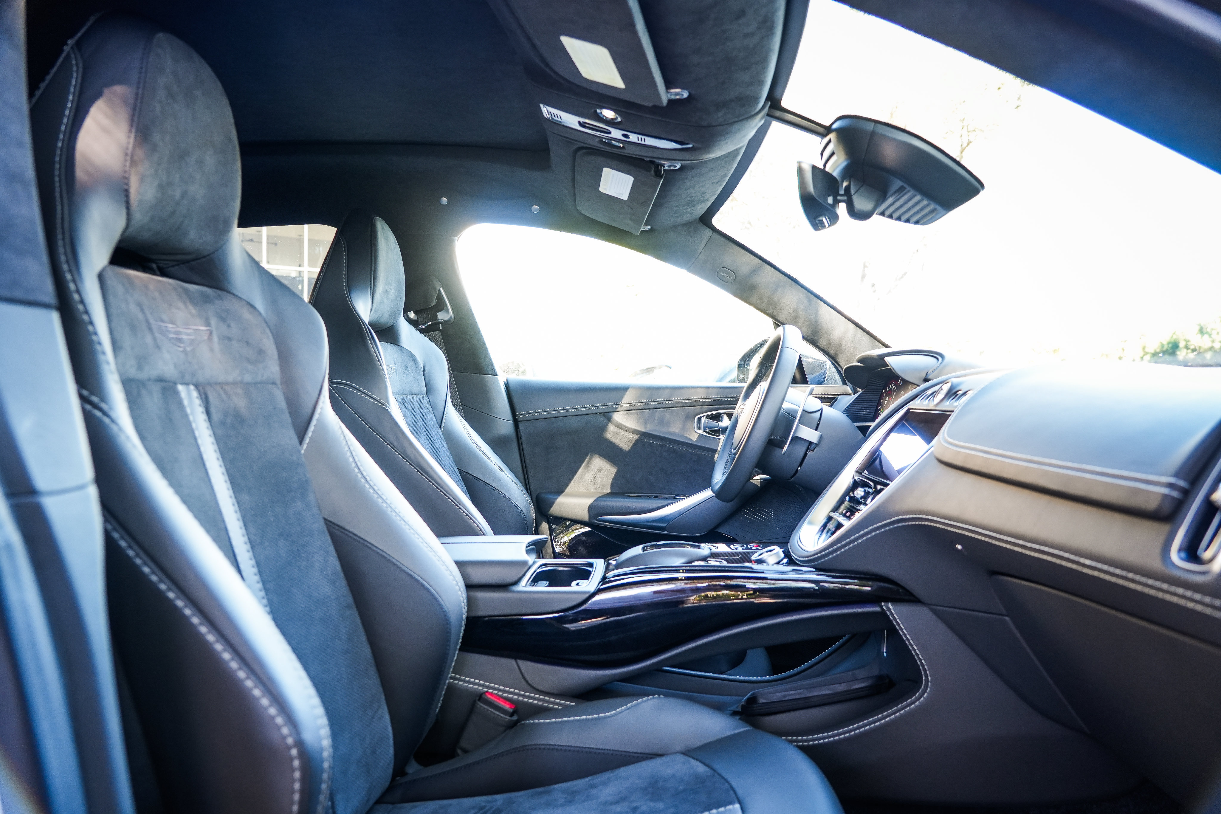 Used 2023 Aston Martin DBX 707 AWD/4WD image 18