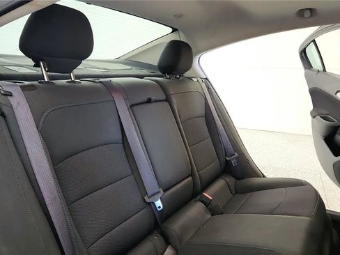 Used 2017 Chevrolet Cruze LT w/ Sun And Sound Package image 38