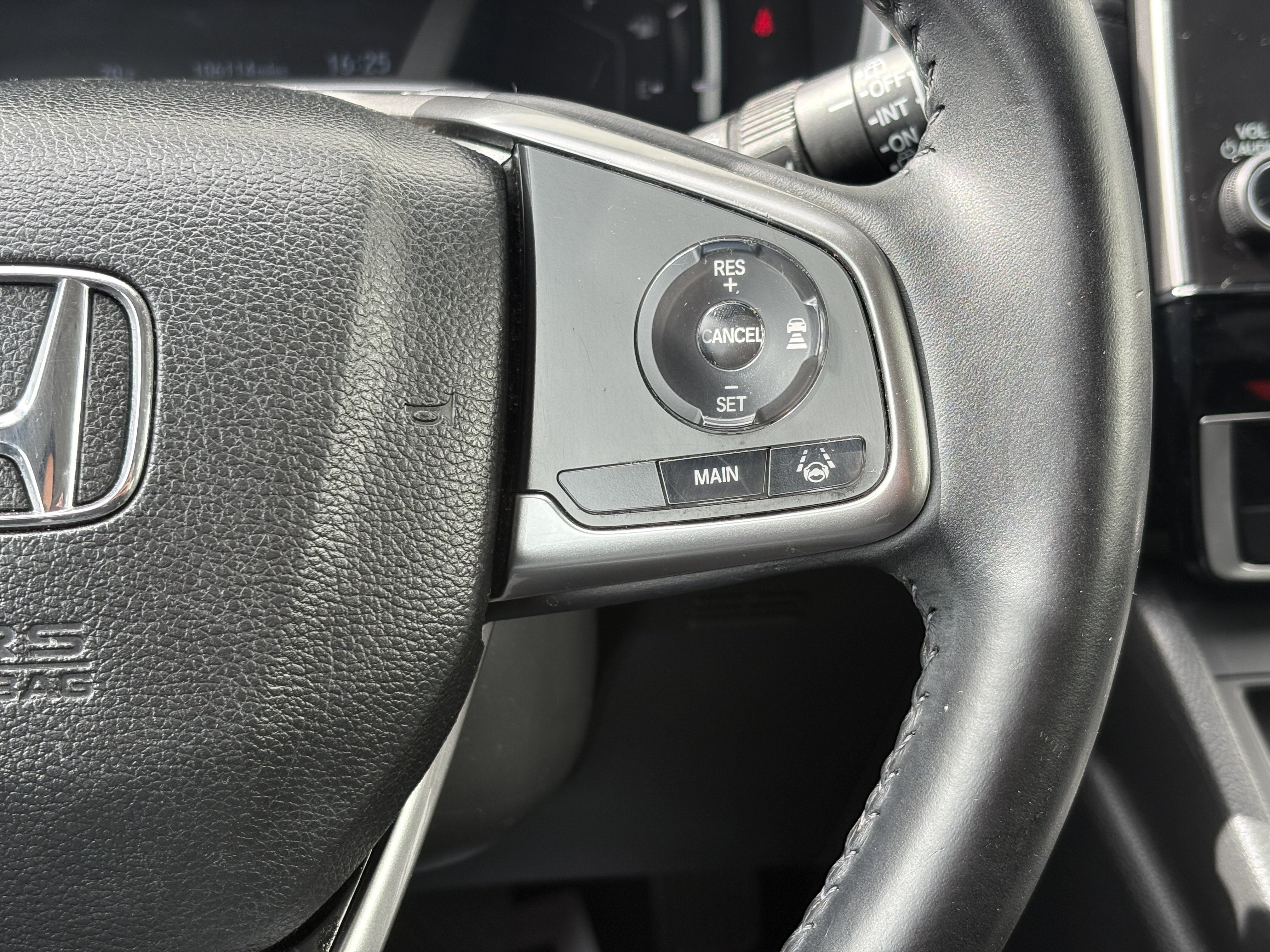Used 2017 Honda CR-V EX-L image 18