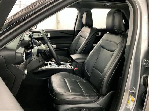 Used 2020 Ford Explorer Limited AWD/4WD image 24