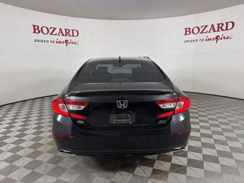 Used 2020 Honda Accord Touring image 7