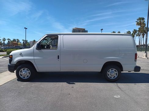 Used 2013 Ford E-150 and Econoline 150 RWD image 5