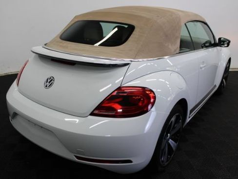 Used 2015 Volkswagen Beetle R-Line FWD image 25