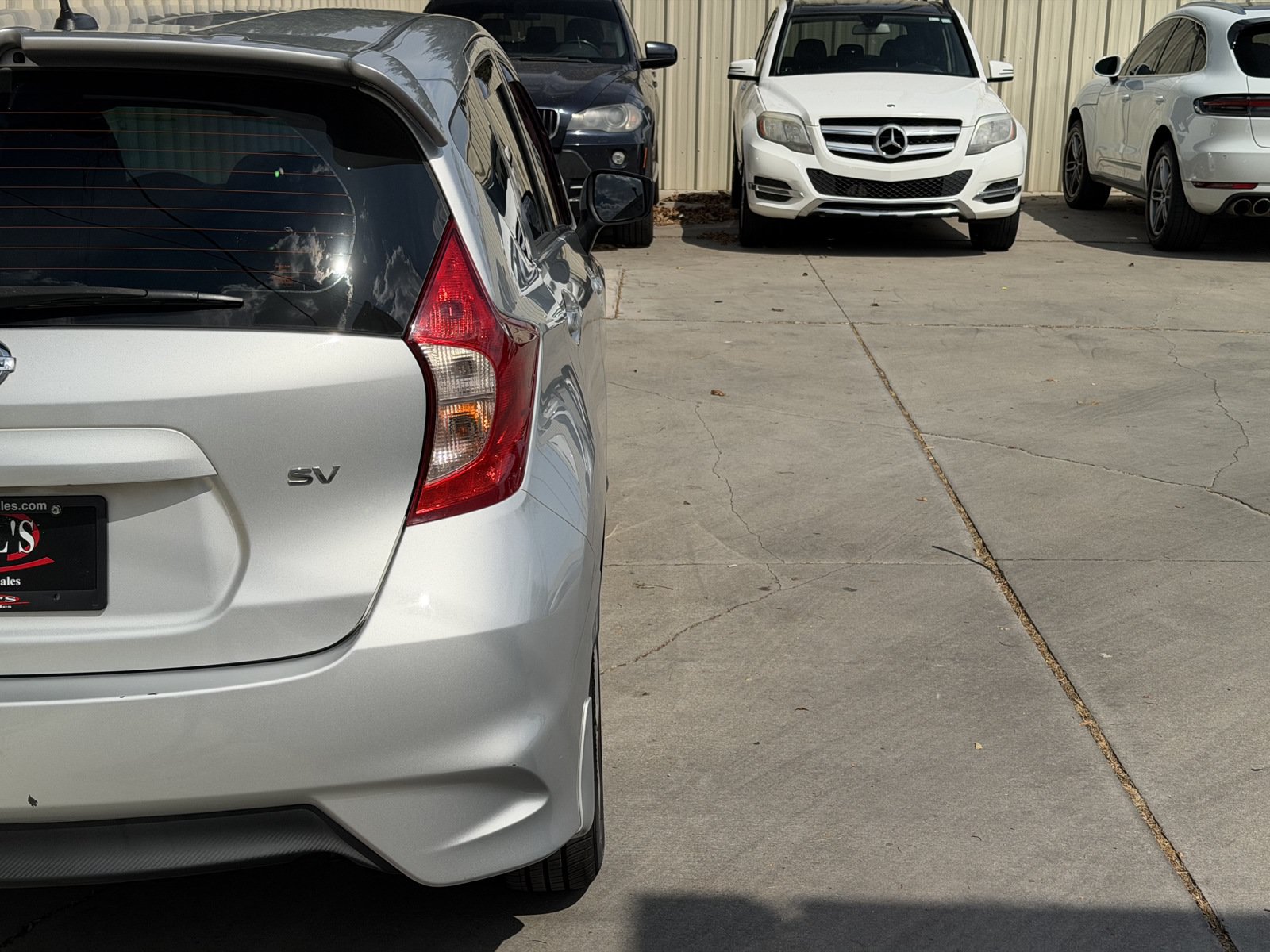 Used 2018 Nissan Versa Note SV FWD image 11