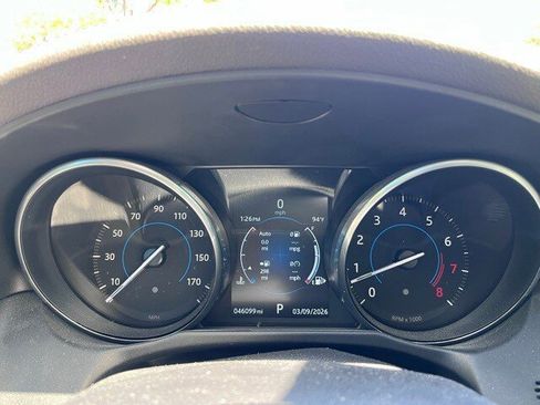 Used 2016 Jaguar XF Prestige image 9