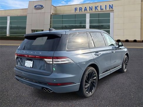 New 2026 Lincoln Aviator Reserve w/ Jet Appearance Package image 7