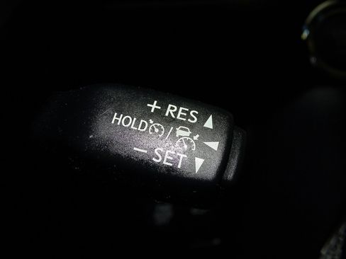 Used 2016 Lexus LX 570 4WD image 34