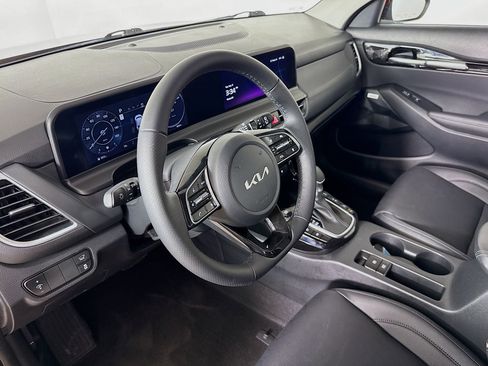 Used 2025 Kia Seltos SX w/ SX Sunroof Package AWD/4WD image 8