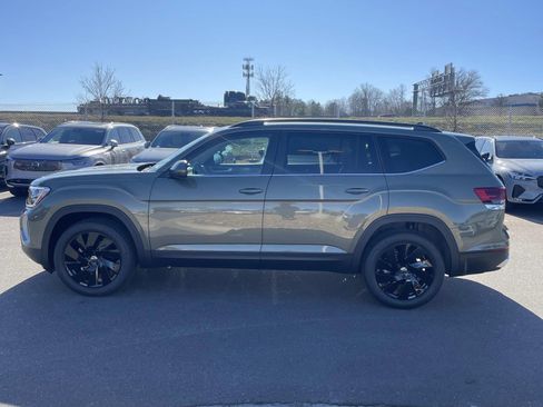 New 2026 Volkswagen Atlas SE FWD image 4