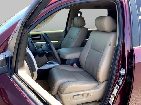Used 2008 Toyota Sequoia Limited RWD image 7