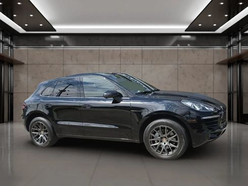 Used 2017 Porsche Macan AWD/4WD image 1