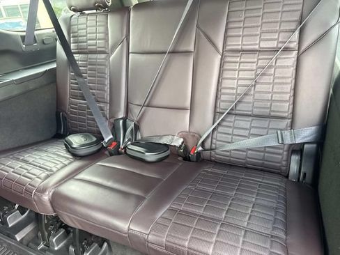Used 2023 Cadillac Escalade ESV Sport Platinum AWD/4WD image 15