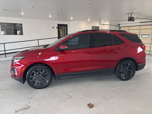 Used 2022 Chevrolet Equinox RS FWD image 14
