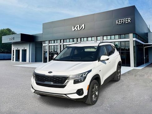 Used 2021 Kia Seltos S AWD/4WD image 1