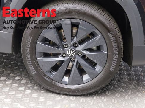 Used 2022 Volkswagen Taos S AWD/4WD image 29