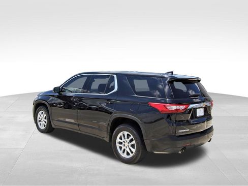 Used 2019 Chevrolet Traverse LS FWD image 3