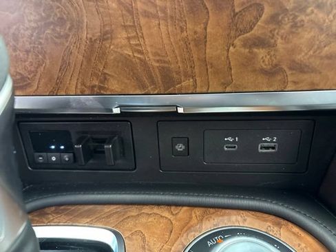 Used 2023 Nissan Armada SL w/ Captain's Chairs Package AWD/4WD image 37