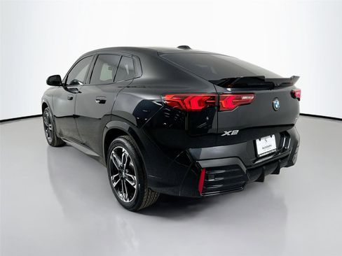 New 2026 BMW X2 xDrive28i AWD/4WD image 7