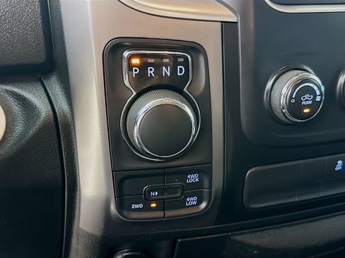 Used 2021 RAM 1500 Classic SLT AWD/4WD image 19