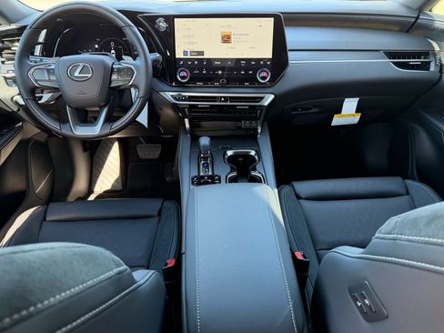 New 2026 Lexus RX 450h AWD image 18