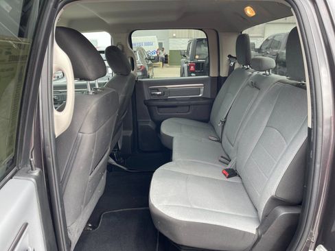 Used 2023 RAM 1500 Classic SLT AWD/4WD image 14
