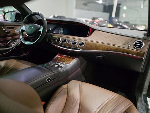 Used 2014 Mercedes-Benz S 63 AMG 4MATIC Sedan w/ Rear Seat Package image 42