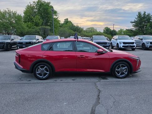 Certified 2025 Kia K4 FWD image 9