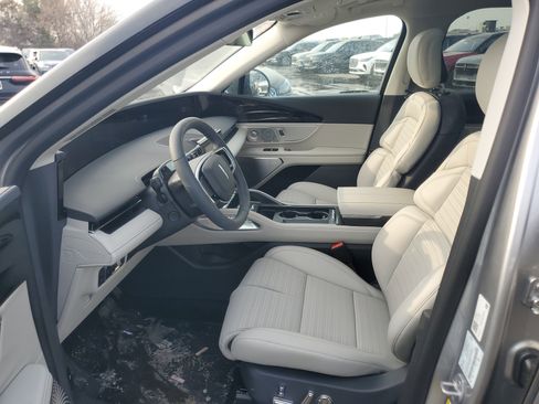 New 2026 Lincoln Nautilus Reserve image 11