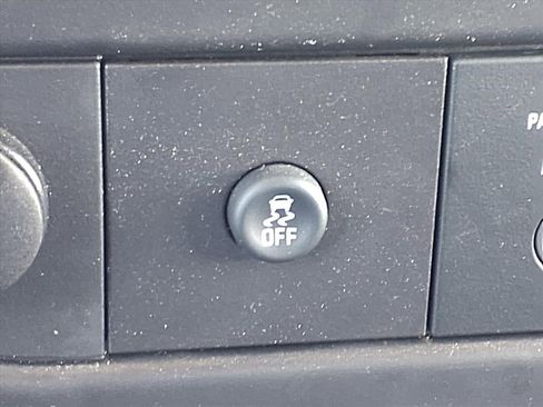 New 2025 Chevrolet Express 3500 w/ Power Convenience Package image 11